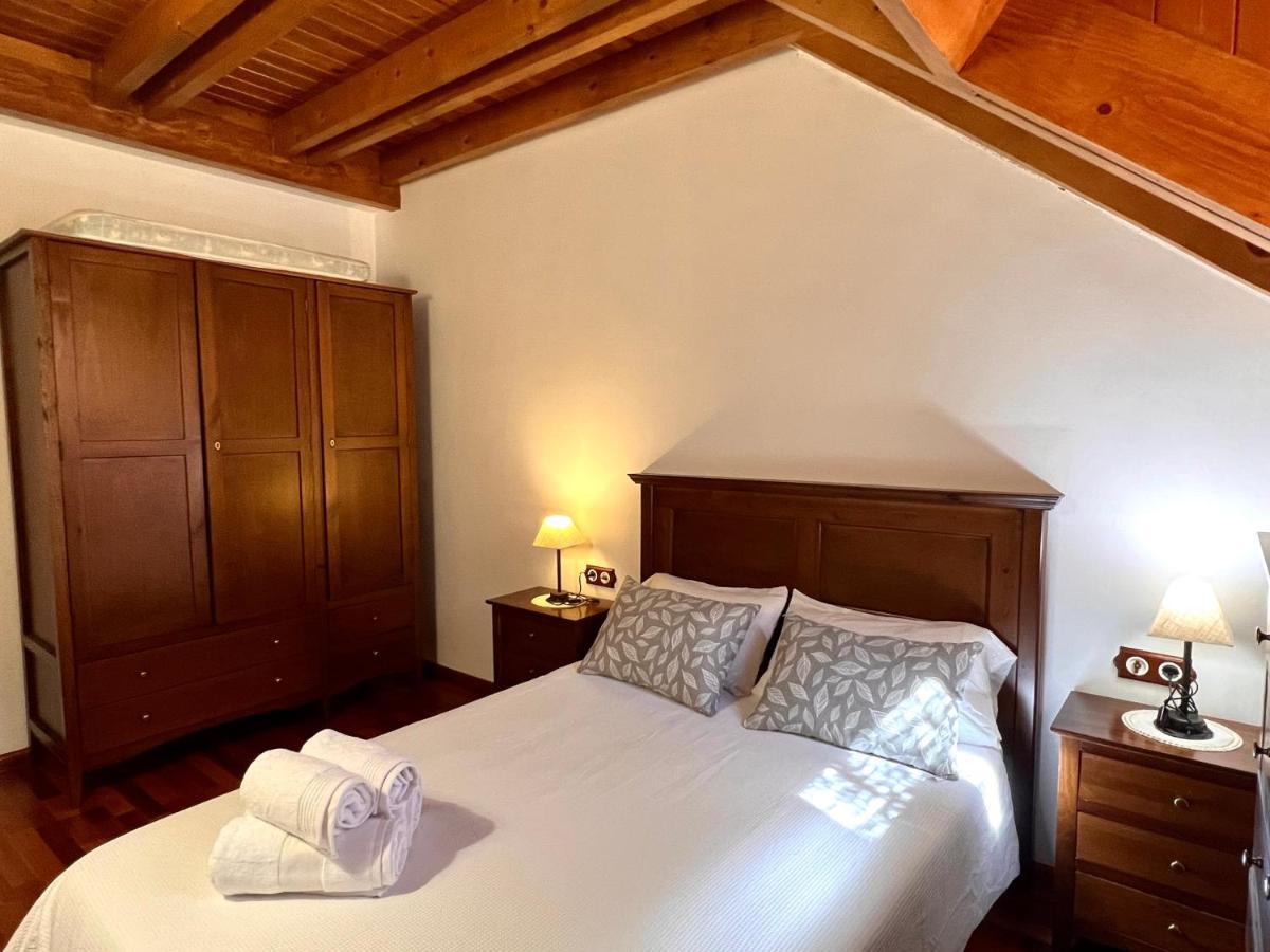 Apartament La Noguera - L'Amfitriona Rialp Exterior photo