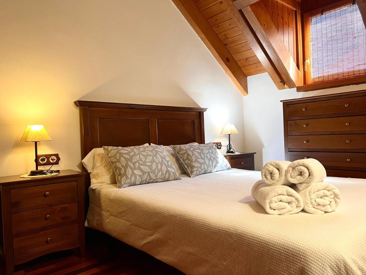 Apartament La Noguera - L'Amfitriona Rialp Exterior photo